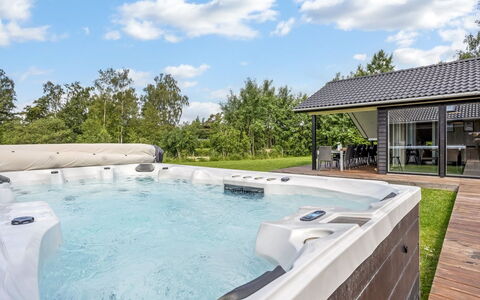 Matild - 400M from the Sea: Loisir, Ombre, Conception, Mobilier De Jardin, Cour, Aménagement Paysager, Piscine, Patio, Baignoire