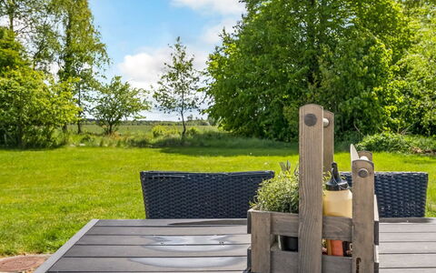 Aatos - 2Km from the Sea: Bois, Domicile, Porche, Plate-Forme, Dur, Toit, Tache De Bois, Parquet, Eco Hôtel
