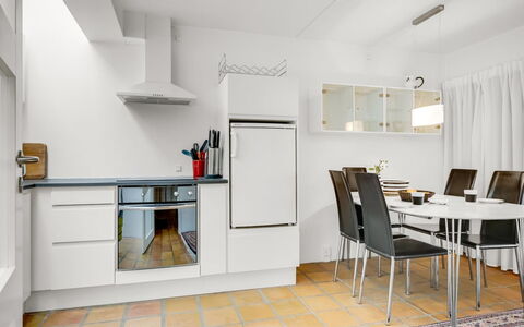 Nis - 900M from the Sea: Meubles, Cuisine, Appareil De Cuisine, Sol, Design Intérieur, Principaux Appliance, Sol, Comptoir, Électroménager, Plafond