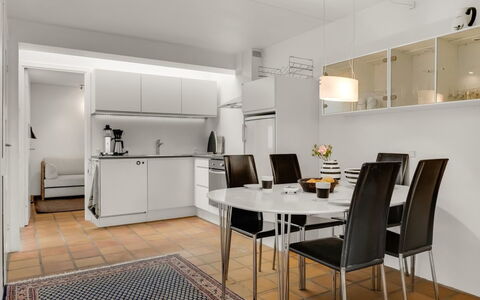 Nis - 900M from the Sea: Meubles, Design Intérieur, Sol, Sol, Plafond, Cuisine, Pièce, Luminaire, Appartement, Table