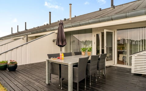Nis - 900M from the Sea: Biens, Ombre, Allée, Ferme
