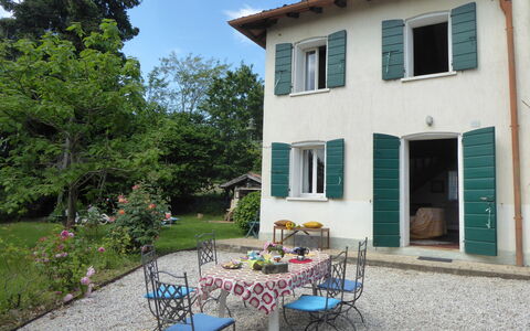 Casa Ballo delle Streghe, Garden, Montebelluna: Porte, Arbuste, Maison, Domicile, Chalet, Ombre, Jardin, Cour, Aménagement Paysager, Arrière-Cour