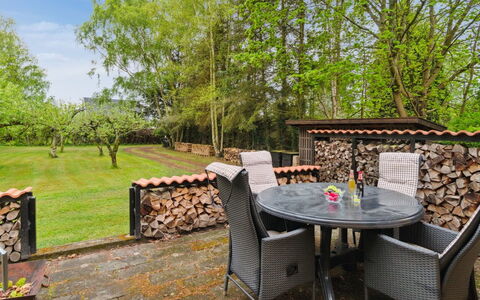 Andri - 1.5Km from the Sea: Appartement, Condominium, Biens, Balcon, Villa, Hôtel