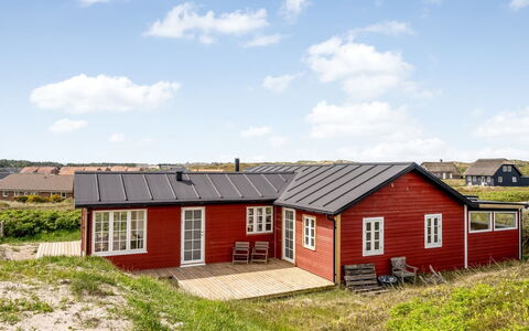 Thine - 250M from the Sea: Maison, Toit, Domicile, Chalet, Cabanon, Batiments Jardin, Siding, Cour, Cabane En Rondins, Cabane