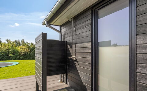 Bernadine - 500M from the Sea: Bois, Domicile, Porche, Plate-Forme, Dur, Toit, Tache De Bois, Parquet, Eco Hôtel