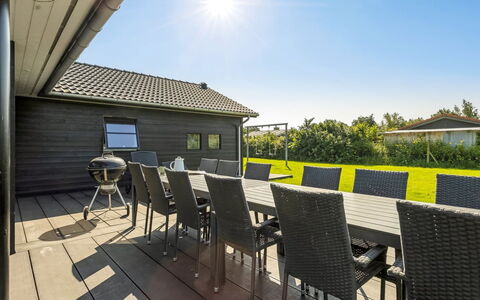 Bernadine - 500M from the Sea: Bois, Domicile, Porche, Plate-Forme, Dur, Toit, Tache De Bois, Parquet, Eco Hôtel