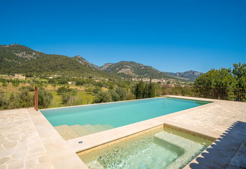 Petit Can Garcia: Piscine, Colline, Chaîne De Montagnes, Crête, Recours, Eco Hôtel, Thermes, Caractéristique De L'Eau, Tuile, Hacienda