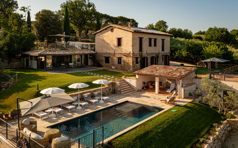 Casale Isidoro: Domicile, Biens, Chalet, Villa, Piscine, Ferme, Manoir, Arrière-Cour, Aménagement Paysager, Hacienda