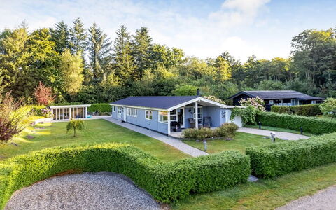 Dorethea - 30Km from the Sea: Biens, Ombre, Allée, Ferme