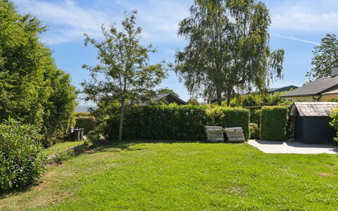 Enrica - 250M from the Sea: Bois, Sol, Design Intérieur, Sol, Meubles, Parquet, Pièce, Plafond, Tache De Bois, Dur