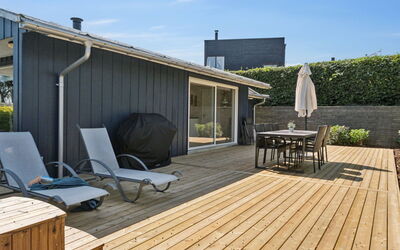 Enrica - 250M from the Sea