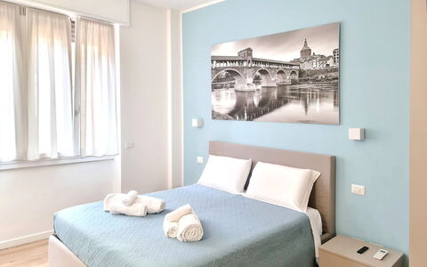 Vittoria Suite: Meubles, Design Intérieur, Chambre, Lit, Sol, Literie, Drap De Lit, Sol, Pièce, Appartement
