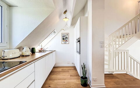 Madavoar: Sol, Design Intérieur, Sol, Bois, Parquet, Plafond, Domicile, Meubles, Cuisine, Comptoir