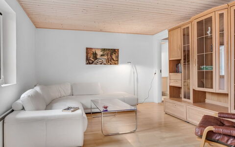 Withulf - 500M to the Fjord: Meubles, Design Intérieur, Sol, Bois, Canapé, Sol, Parquet, Salon, Plafond, Pièce