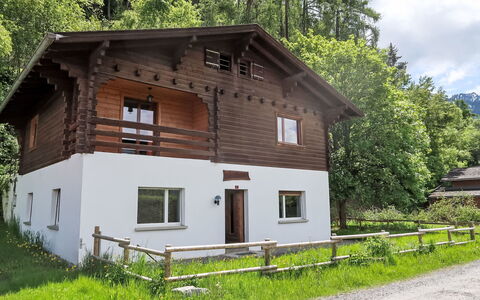 La Tzoumaz 172: Bâtiment, Bois, Maison, Toit, Chalet, Domicile, Zone Rurale, Établissements Humains, Porte, Siding