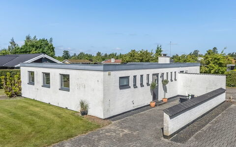 Anabel - 600M from the Sea: Bois, Domicile, Porche, Plate-Forme, Dur, Toit, Tache De Bois, Parquet, Eco Hôtel