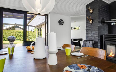 Anabel - 600M from the Sea: Bois, Domicile, Porche, Plate-Forme, Dur, Toit, Tache De Bois, Parquet, Eco Hôtel