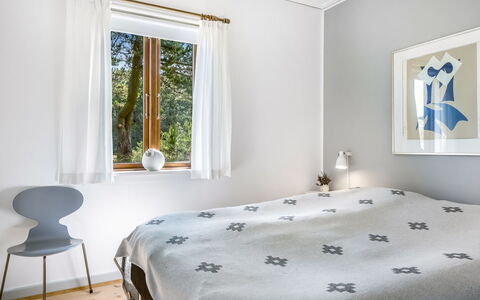 Ola - 900M from the Sea: Design Intérieur, Lit, Chambre, Sol, Sol, Drap De Lit, Bois, Literie, Meubles, Linge
