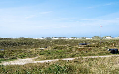 Ema - 500M from the Sea: Herbe, Prairie, Végétation, Écorégion, Horizon, Paysage, Plaine, Lot Terre, Communauté Des Plantes, Steppe