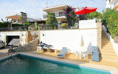 Torre Yato: Piscine, Propriété, Bâtiment, Maison, Immobilier, Bleu Azur, Vacances, Appartement, Villa, Recours