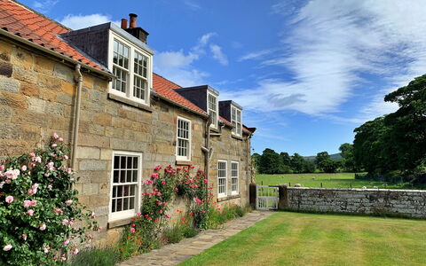 Ingleby Manor - Courtyard Cottage