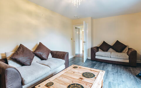 Poppy Country Cottage: Plate-Forme, Ombre, Dur, Mobilier De Jardin, Balcon, Planche, Eco Hôtel, Piscine, Parquet, Recours