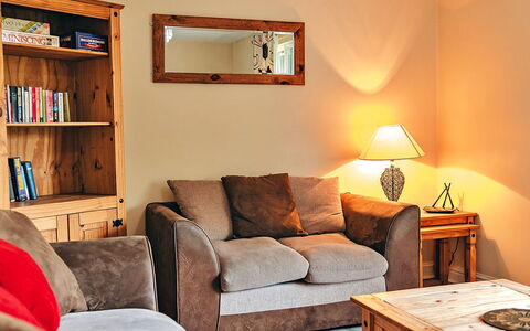 Angelica Country Cottage: Appartement, Chaîne De Montagnes, Vallée, Alpes, Hôtel, Village De Montagne