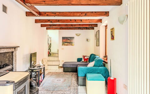 Milù: Jour, Bâtiment, Fenêtre, Façade, Appartement, Design Urbain, Condominium, Usage Mixte