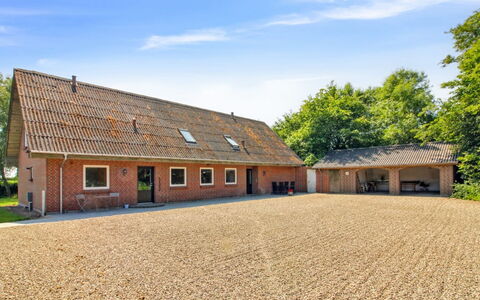 Drine - 19Km from the Sea: Bois, Toit, Domicile, Maison, Architecture, Siding, Lot Terre, Chalet, Cabanon, Batiments Jardin