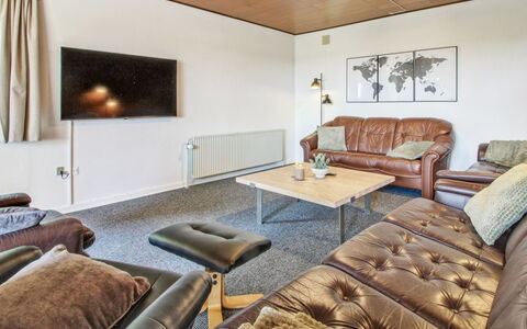 Drine - 19Km from the Sea: Bois, Toit, Domicile, Maison, Architecture, Siding, Lot Terre, Chalet, Cabanon, Batiments Jardin