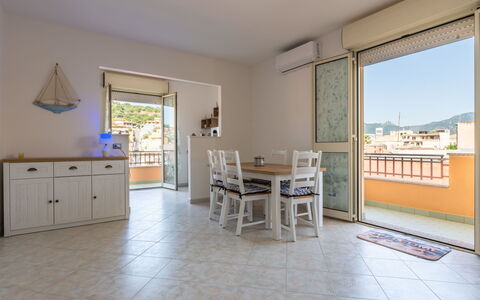 Mare Fuori: Jour, Bâtiment, Fenêtre, Façade, Appartement, Design Urbain, Condominium, Usage Mixte