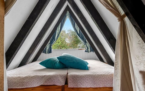 Annalia - 400M from the Sea: Bois, Linge, Chambre, Literie, Drap De Lit, Lit, Dur, Ombre, Matériau Naturel