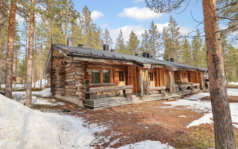 Kelorakka 9: Bois, Chalet, Cabane En Rondins, Forêt, Cabanon, Batiments Jardin, Mélèze, Des Bois, Tache De Bois