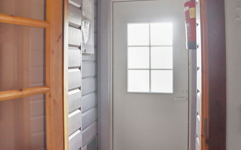Mukalilla, Paritalo Sis Loppusiivouksen: Mur, Bois, Pièce, Tache De Bois, Dur, Verre, Accueil Porte, Peindre, Vernis