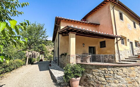 La Malva: Maison, Domicile, Chalet, Village, Biens, Ferme, Dalle, Balcon, Villa, Mur De Pierre