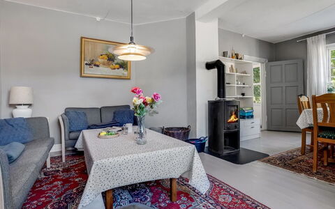 Iivo - 1.3Km from the Sea: Meubles, Design Intérieur, Sol, Sol, Plafond, Pièce, Salon, Canapé, Table, Éclairage