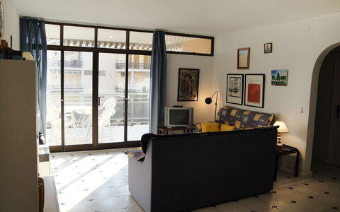 Horta del Mar: Pièce, Propriété, Bâtiment, Design Intérieur, Plafond, Sol, Meubles, Architecture, Mur, Maison