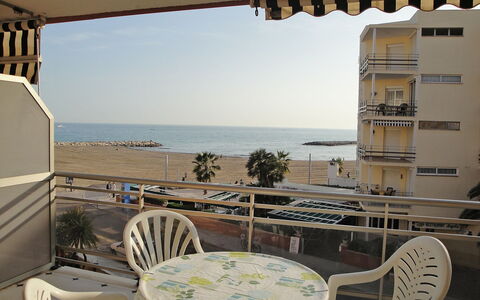 Horta del Mar: Propriété, Pièce, Balcon, Meubles, Vacances, Immobilier, Mer, Bâtiment, Recours, Maison