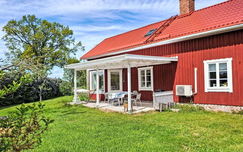 Skyberga Torp: Bâtiment, Herbe, Fenêtre, Maison, Toit, Domicile, Chalet, Architecture, Arbuste