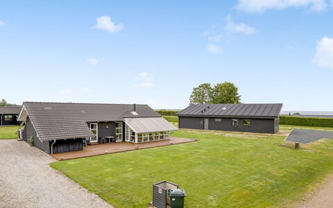Winald - 150M from the Sea: Herbe, Prairie, Lot Terre, Chalet, Zone Rurale, Prairie, Batiments Jardin, Jardin, Cabanon
