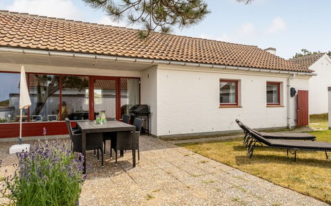 Aike - 1Km from the Sea: Bois, Domicile, Porche, Plate-Forme, Dur, Toit, Tache De Bois, Parquet, Eco Hôtel