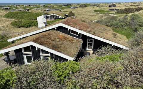 Marcus - 500M from the Sea: Biens, Ombre, Allée, Ferme