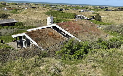 Marcus - 500M from the Sea: Biens, Ombre, Allée, Ferme