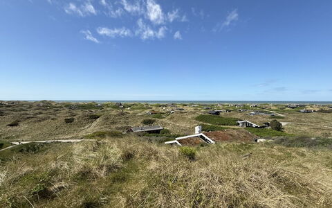 Marcus - 500M from the Sea: Biens, Ombre, Allée, Ferme