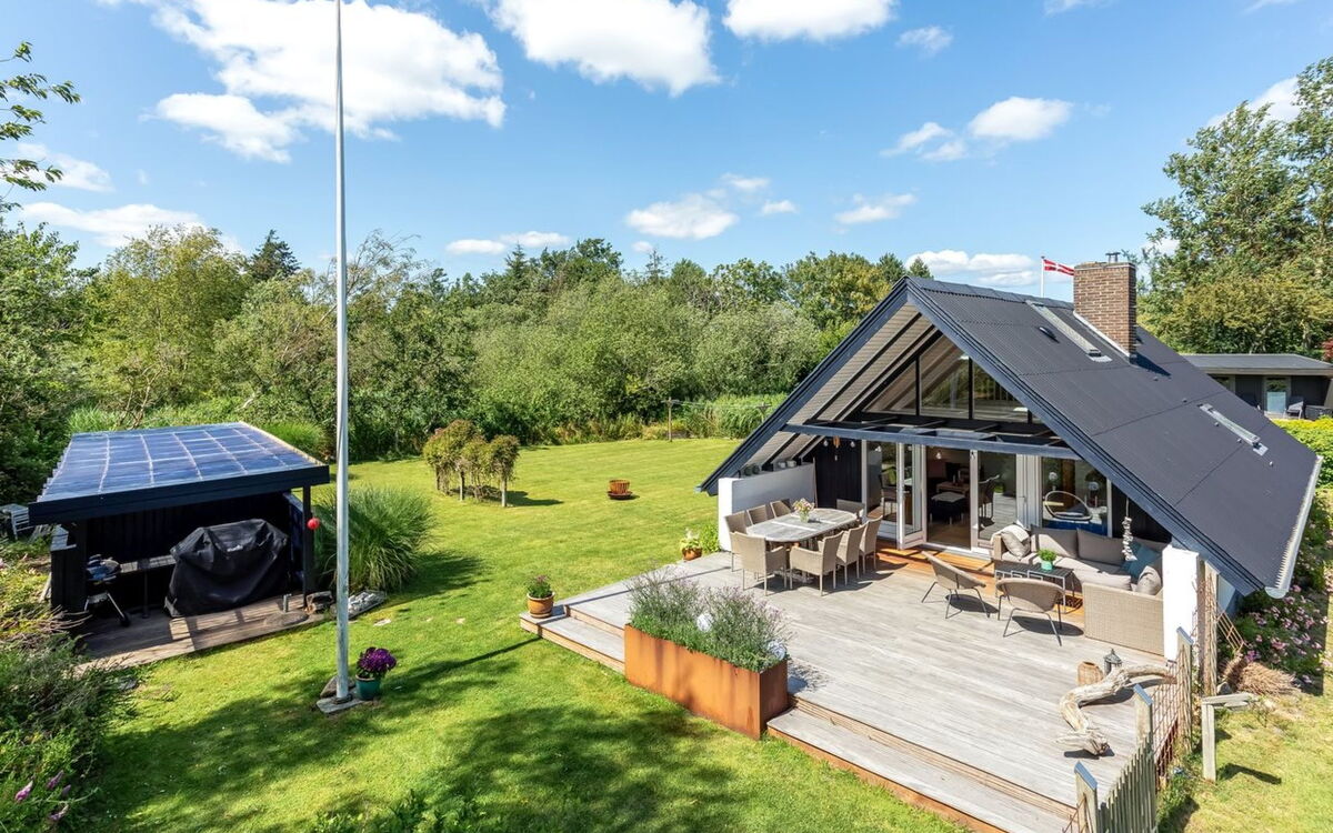 Frodde - 200M from the Sea