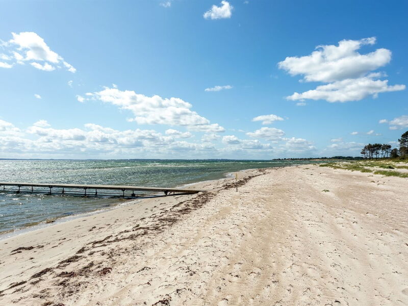 Frodde - 200M from the Sea