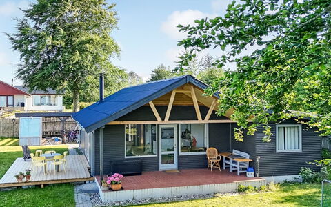 Meglena - 250M from the Sea: Herbe, Prairie, Lot Terre, Chalet, Zone Rurale, Prairie, Batiments Jardin, Jardin, Cabanon