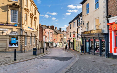 Market View Ripon: Bâtiment, Fenêtre, Surface De La Route, Ville, Ville, Zone Urbaine, Rue, Façade, Quartier, Espace Public