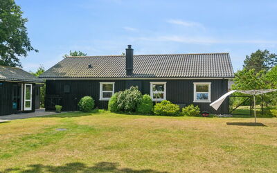 Botwith - 125M from the Sea