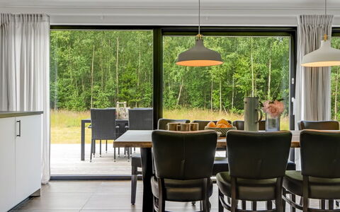 Sighvat - 300M from the Sea: Bois, Domicile, Porche, Plate-Forme, Dur, Toit, Tache De Bois, Parquet, Eco Hôtel